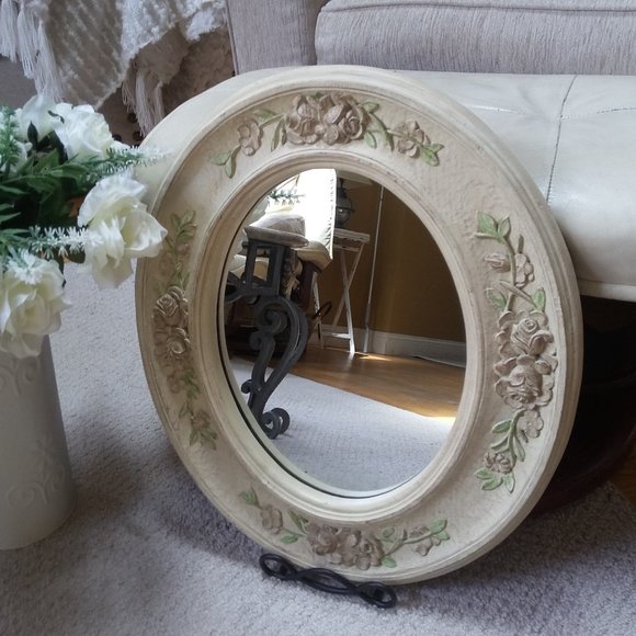 Boutique Other - GORGEOUS Shabby VINTAGE COTTAGE Roses OVAL Mirror